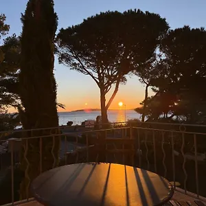 villa-angelina-front-beach.fr-provencehotel.com/